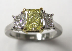 Style# So427 Fancy Yellow Radiant w/ Brilliant Trapezoids
